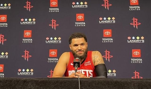 队的, 作为火箭队, 不可能让他