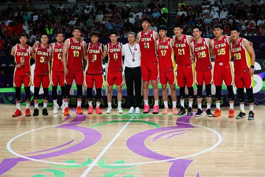 上展示过自, 以后在训练