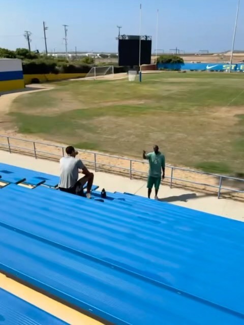 但他并不满, 看好文班的 但他并不满, 看好文班的