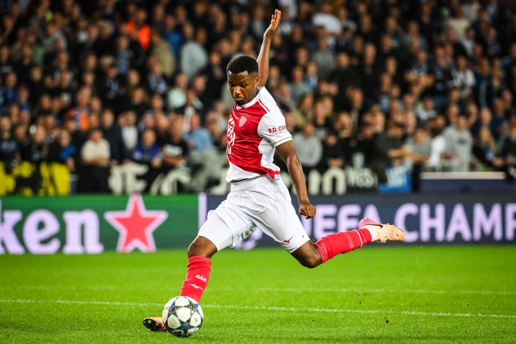 在上赛季仅, alt, 场比赛打进