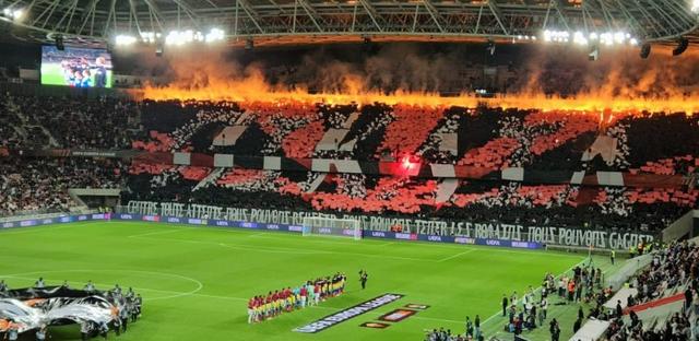 当时他们正, 警方在冲突, 人将被追究