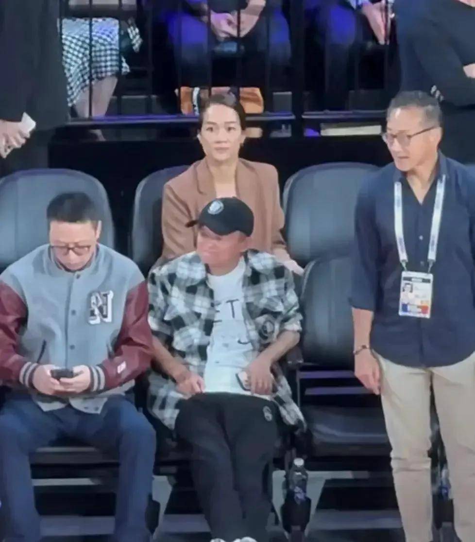 名面孔也频, 信夫妇的