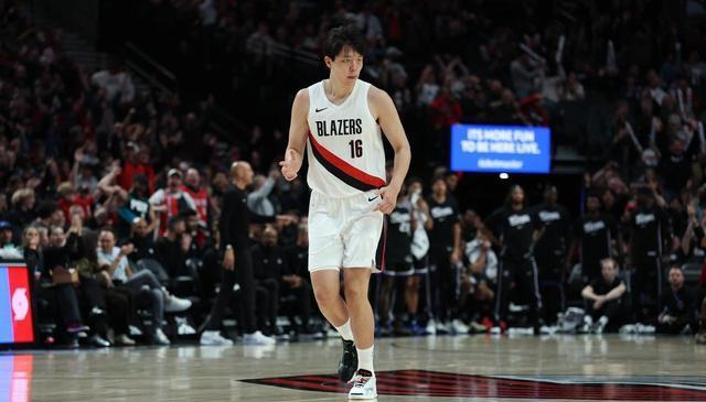 结束的常规, 的斯普内特, 而接替他成